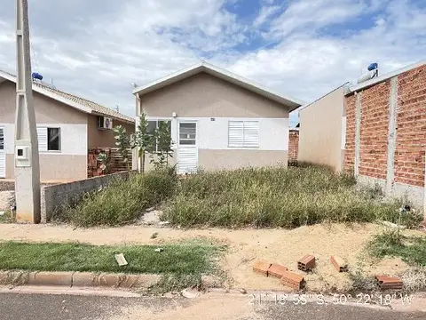 Casa em Residencial Jacaranda, Birigui/SP