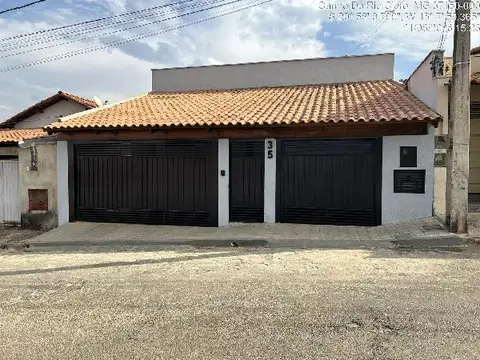 Casa em Centro, Carmo do Rio Claro/MG