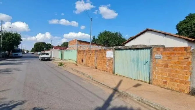 Casa em Rutilante, Arinos/MG — foto 1 de 12
