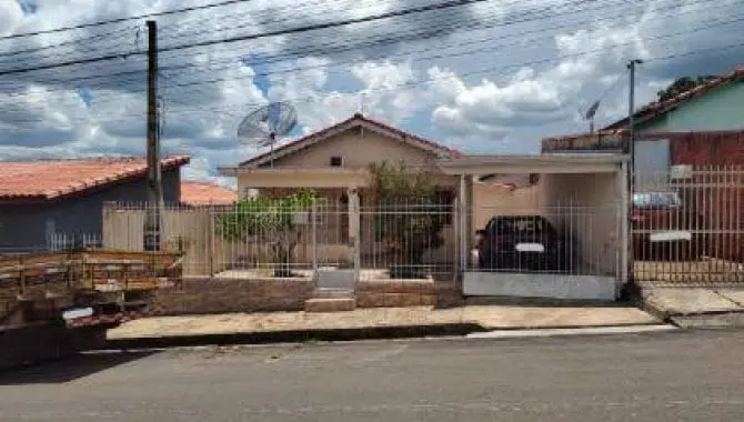 Casa em Vila Nova, Angatuba/SP — foto 1 de 12