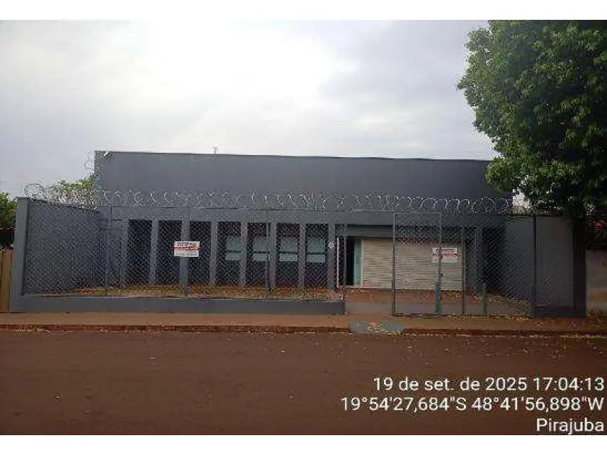 Comercial em Centro, Pirajuba/MG — foto 1 de 10